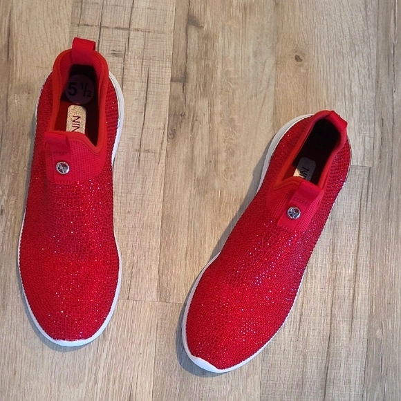 Nine West Red Rhinestone Slip-On Sneakers Size 5.5 - Picture 1 of 9